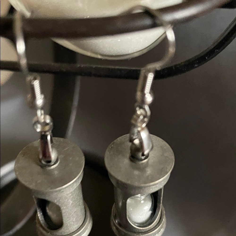 Hand Crafted Metallic Hourglass Earrings - Picture 4 of 5